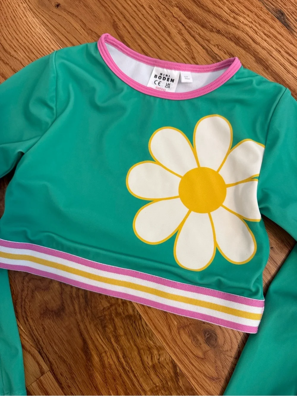 Mini Boden Crop Top Rash Guard Daisy size 6-7 Years